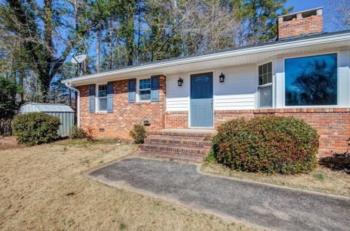 293 Cherokee Blvd, Toccoa, GA 30577-3111