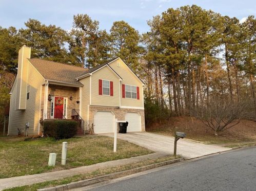 4341 Stonecrest Dr, Austell, GA 30106-8201