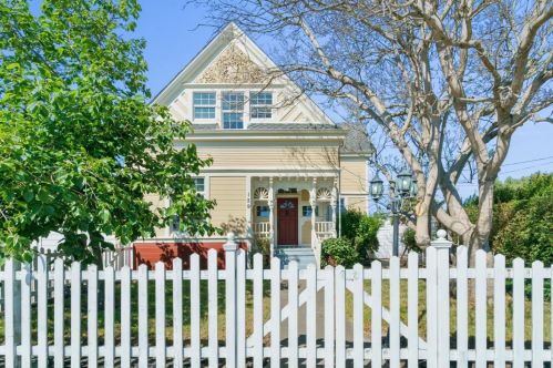 129 Madison St, Watsonville, CA 95076-4334