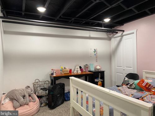 417 Lampeter Rd, Lancaster PA 17602-1717 exterior