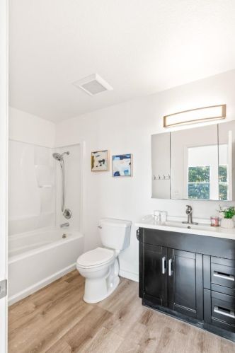 56 Garnett Ter, San Francisco CA 94124-2572 exterior