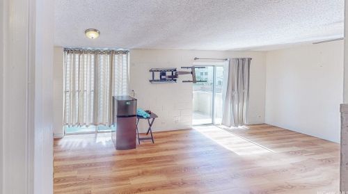 2649 Varsity Pl, Honolulu, HI 96826-1637