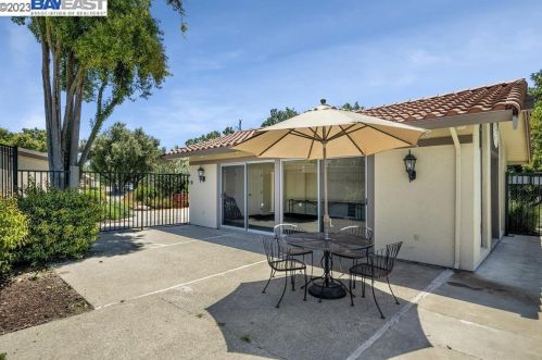 1682 Calle Santa Anna, Pleasanton, CA 94566-5927