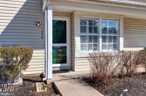 4808 Vesper Cir, Palmyra, NJ 08065-2142