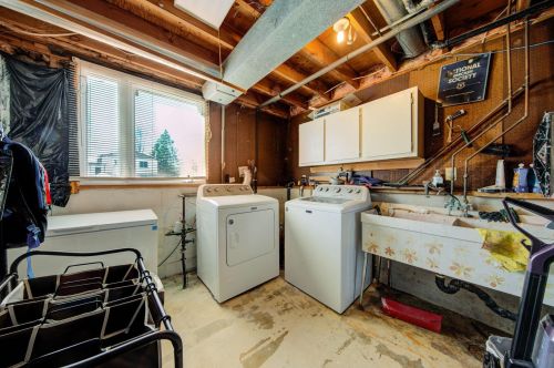 4050 Cinnabar Dr, Saint Paul MN  55122-2917 exterior