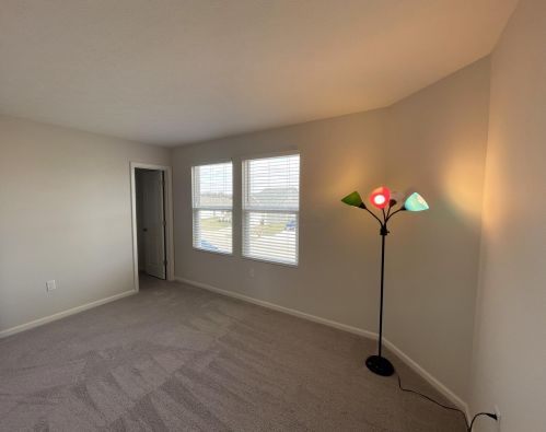 1881 Erika Dr, Springfield OH  45503-5883 exterior