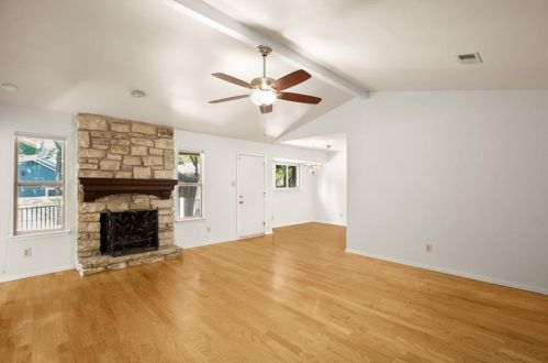 2811 Firecrest Dr, Austin TX  78748-5127 exterior