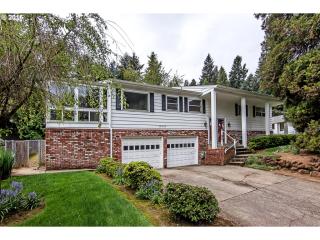 15005 Robinette Ct, Portland, OR 97267-3209