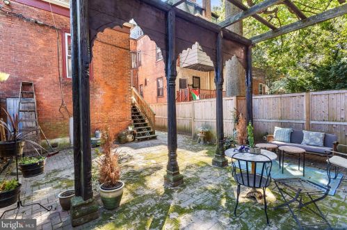 430 42 St, Philadelphia PA 19104-0044 exterior