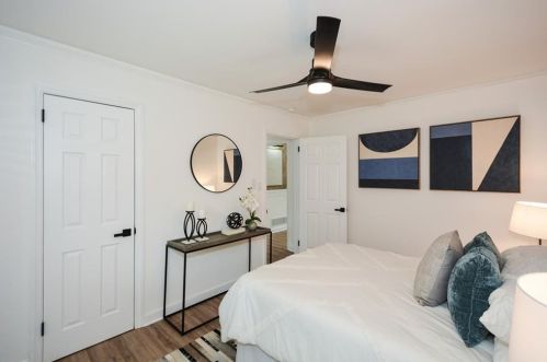 1048 Pinehurst Dr, Smyrna GA  30080-4227 exterior