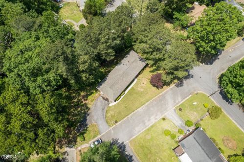 2916 Handy Dr, Atlanta GA  30318-7239 exterior