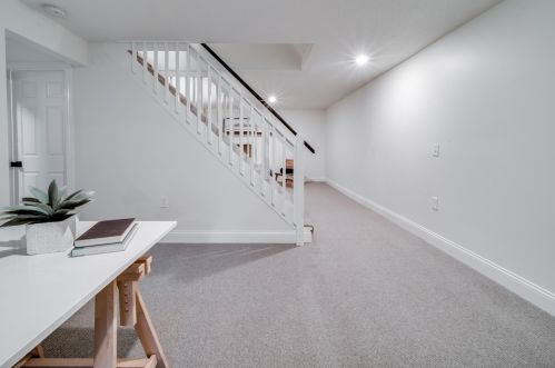 4900 Larkspur Ln, Minneapolis MN  55435-4028 exterior