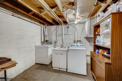 1072 Charles Ave, Saint Paul MN  55104-2617 exterior