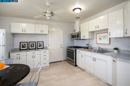 1829 Noemi Dr, Concord CA  94519-1443 exterior