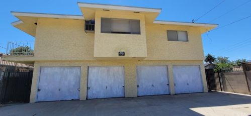 728 Claudina St, Anaheim CA  92805-3017 exterior