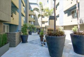 1710 Fuller Ave, Los Angeles CA  90046-3061 exterior