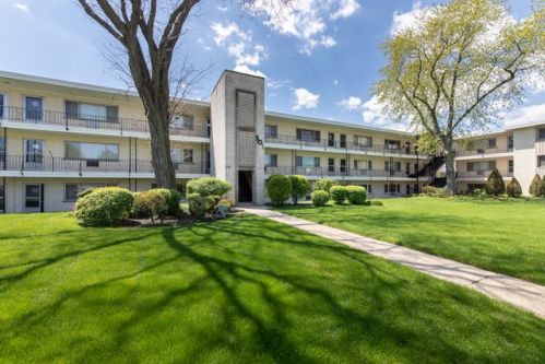 501 Prospect Ave, Mount Prospect, IL 60056-3356