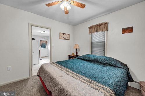 316 Walnut St, Hanover PA 17331-2536 exterior