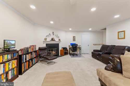 66 Catoctin Ct, Silver Spring MD 20906-2006 exterior