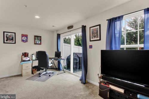 34 Ctr St, Hanover PA 17331-2828 exterior