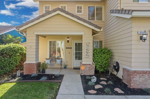 2111 Bridle Creek Cir, Tracy, CA 95377-0214