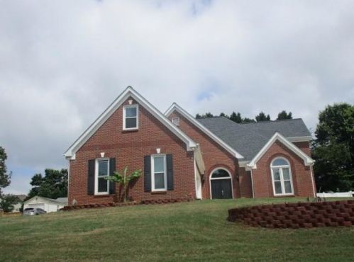 2712 Whitecrest Cir, Conyers GA  30013-2482 exterior