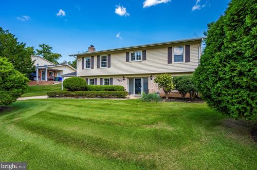 1306 Leister Dr, Silver Spring MD 20904-1547 exterior