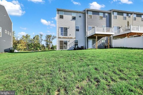 134 Overlook Dr, Hanover PA  17331-9136 exterior