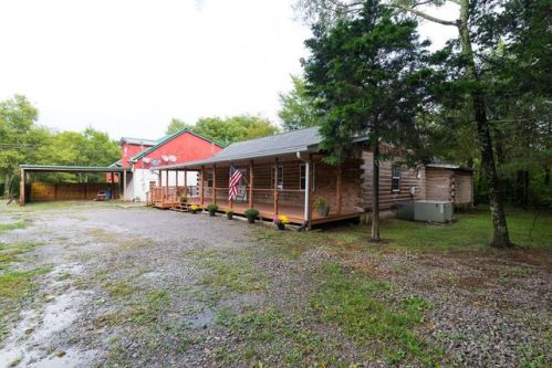 255 Nokes Rd, Lebanon, TN 37090-1002