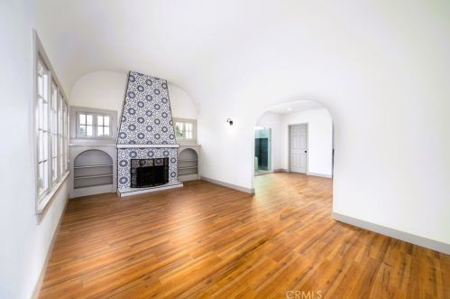 5743 Magnolia Ave, Riverside CA  92506-1824 exterior