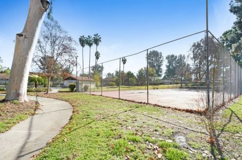2730 Monroe St, Riverside CA  92504-4234 exterior
