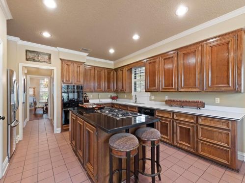 2202 Country Crk Way, Richmond TX 77406-6611 exterior