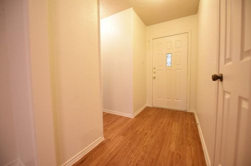 2520 Laurelhill Ln, Fort Worth TX  76133-8113 exterior