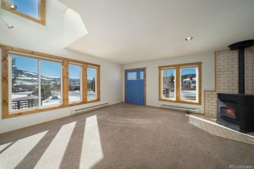 315 Chipmunk Cir, Silverthorne CO 80498-9205 exterior