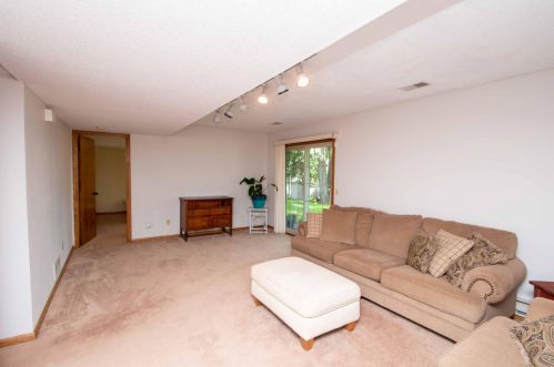 9063 Duckwood Trl, Saint Paul MN  55125-8687 exterior