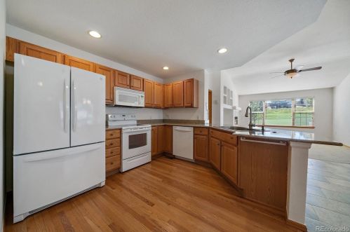 7751 Biloxi Way, Denver CO 80016-7101 exterior