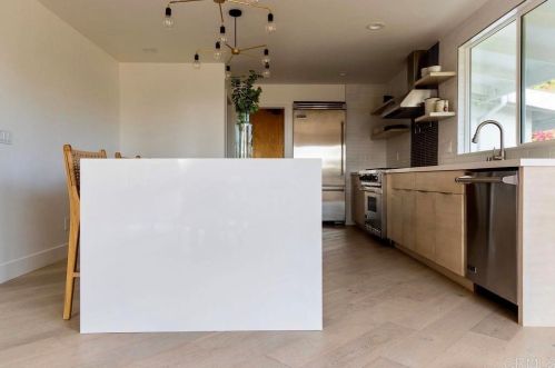 2166 Warmlands Ave, Vista CA  92084-3338 exterior