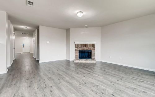 5704 Mountain Bluff Dr, Fort Worth TX  76179-7219 exterior