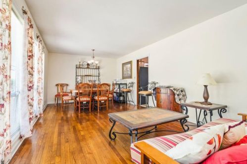 194 Wana Cir, Mableton, GA 30126-1939