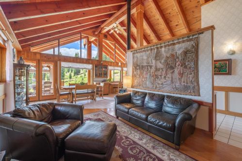 13308 Ski Slope Way, Truckee CA  96161-7005 exterior