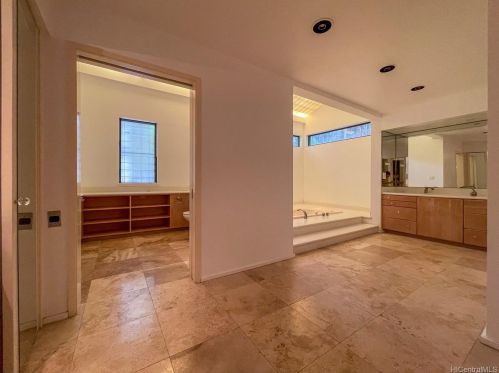 3715 Diamond Head Cir, Honolulu HI  96815-4424 exterior