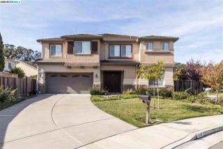 818 Sunny Glen Ct, Richmond, CA 94806-6113