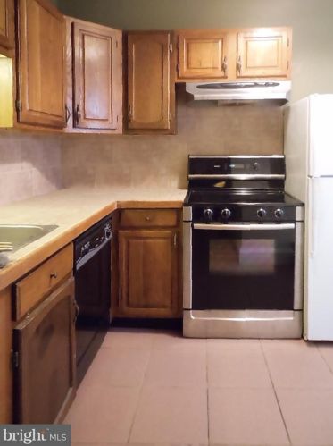 1515 19th St, Philadelphia, PA 19121-4120