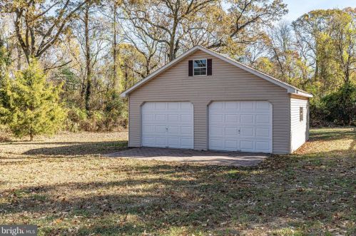 1005 Shore Acres Rd, Arnold MD  21012-1725 exterior