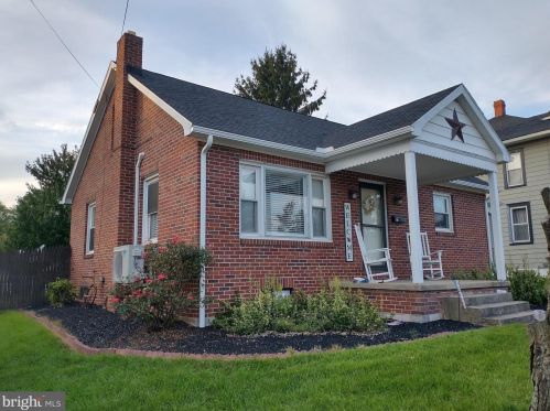 65 Canal St, York, PA 17315-1517