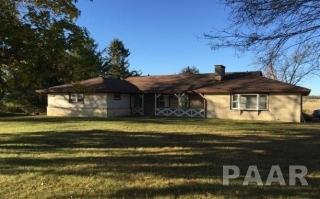 3409 Edgewater Dr, Pekin, IL 61554-8281