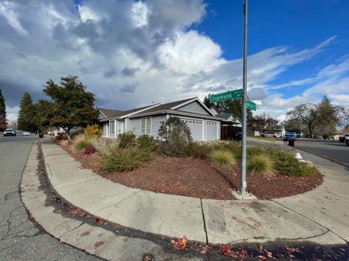 7620 Chipmunk Way, Citrus Heights, CA 95610-2560