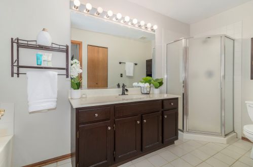 660 Tall Grass Dr, Lemont IL  60440-4217 exterior