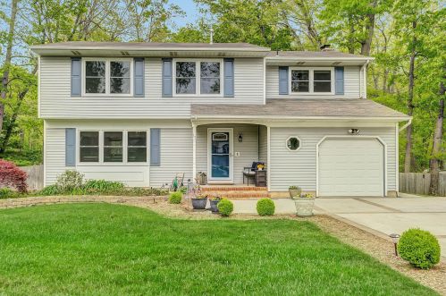 13 Dorchester Ct, Jackson Twp, NJ 08527-2221
