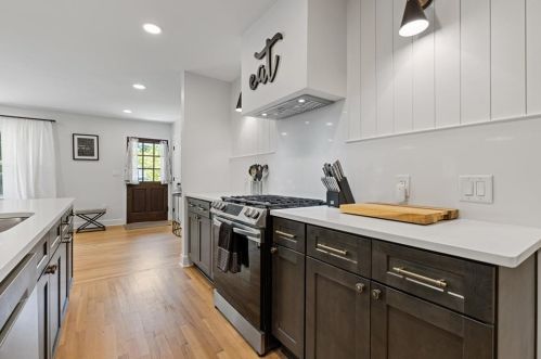 1061 Pinehurst Dr, Smyrna GA  30080-4356 exterior